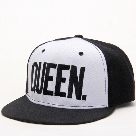 Accessories - QUEEN Snapback Baseball Cap Black White One Size